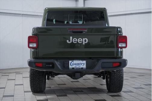 2022 Jeep Gladiator Overland