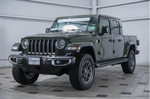 2022 Jeep Gladiator Overland