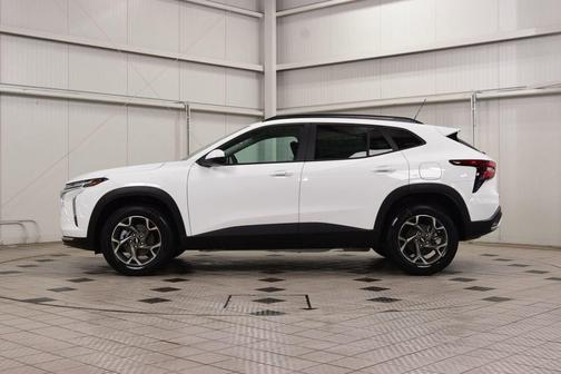 Summit White 2026 Chevrolet Trax LT