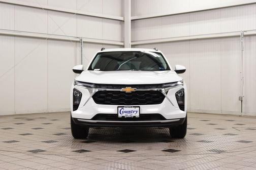 Summit White 2026 Chevrolet Trax LT