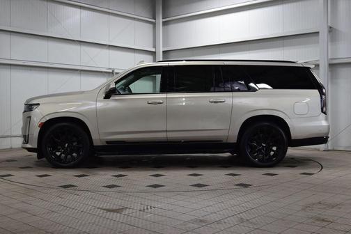 2024 Cadillac Escalade ESV Sport Platinum