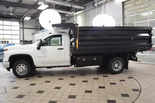 2025 Chevrolet Silverado 3500 WT