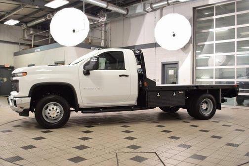 2025 Chevrolet Silverado 3500 WT