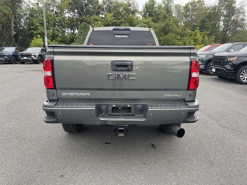 2018 GMC Sierra 2500 Denali