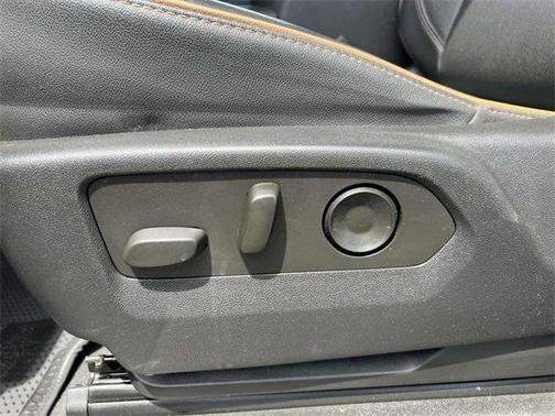2022 GMC Yukon XL 4WD AT4