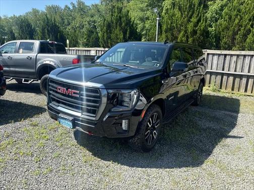 2022 GMC Yukon XL 4WD AT4