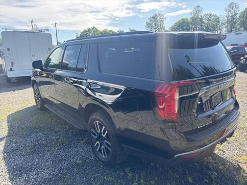 2022 GMC Yukon XL 4WD AT4