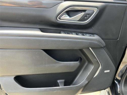 2022 GMC Yukon XL 4WD AT4