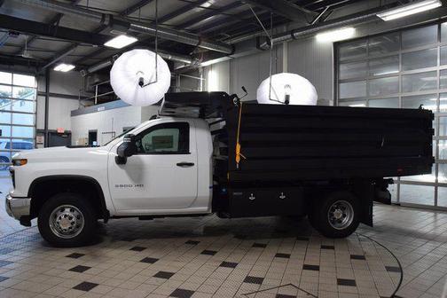 2025 Chevrolet Silverado 3500 WT