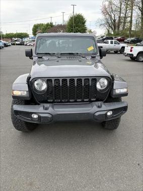 2021 Jeep Gladiator Willys 4x4