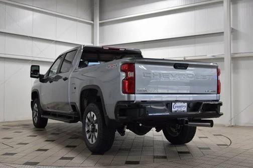2025 Chevrolet Silverado 2500 Custom