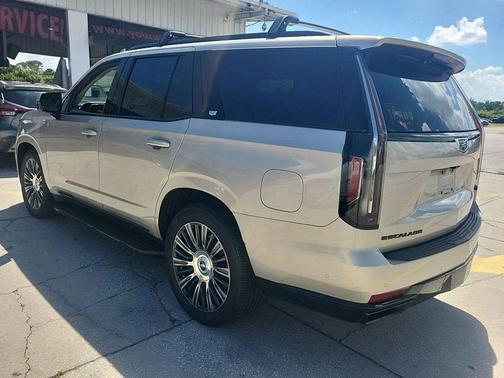 2022 Cadillac Escalade Sport Platinum