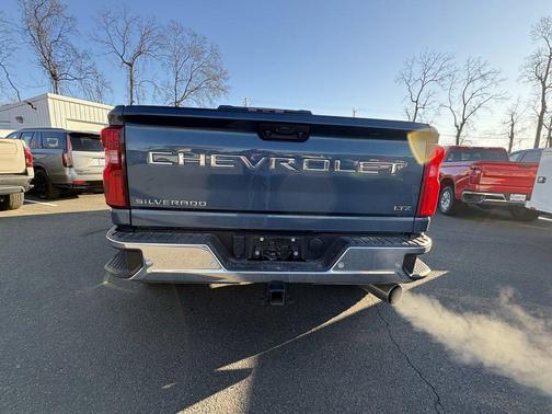 2024 Chevrolet Silverado 3500 LTZ