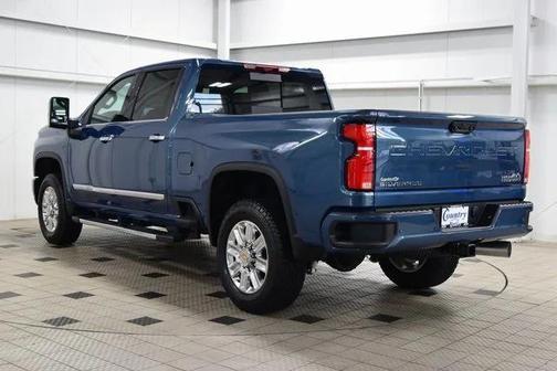 2025 Chevrolet Silverado 2500 High Country