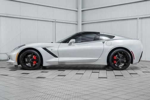 Photo 4 of 57 of 2015 Chevrolet Corvette Stingray