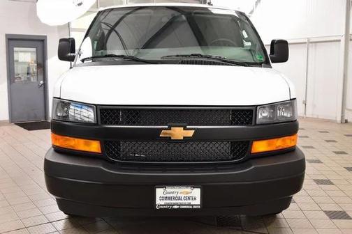 2025 Chevrolet Express 2500 RWD 2500 Regular Wheelbase WT