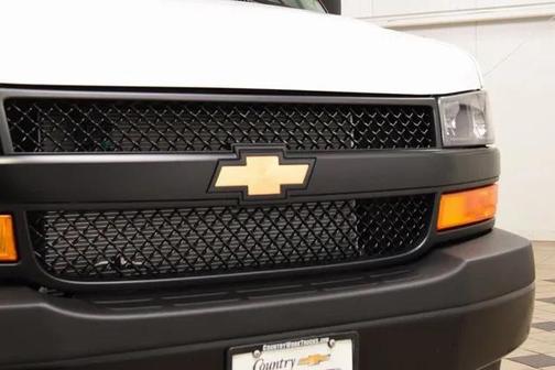 2025 Chevrolet Express 2500 RWD 2500 Regular Wheelbase WT