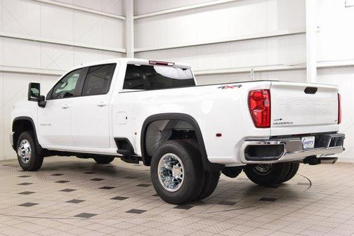 2026 Chevrolet Silverado 3500 LT