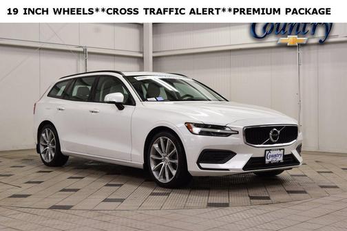 2020 Volvo V60 T5 Momentum