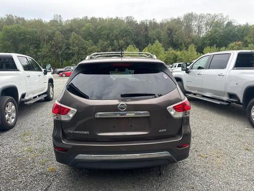 2015 Nissan Pathfinder S