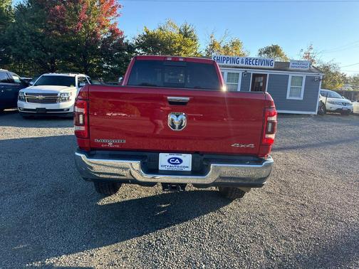 2022 RAM 2500 Laramie Crew Cab 4x4 6'4' Box
