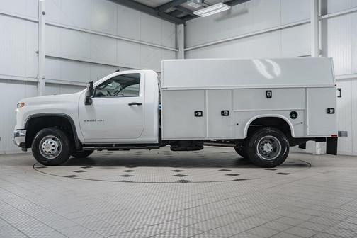 2025 Chevrolet Silverado 3500 WT