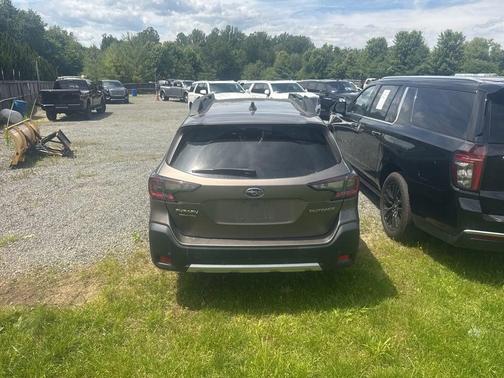Brilliant Bronze Metallic 2023 Subaru Outback Limited