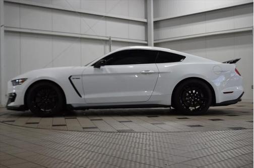 2019 Ford Shelby GT350 Base