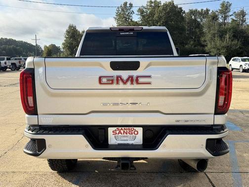 2023 GMC Sierra 2500 Denali
