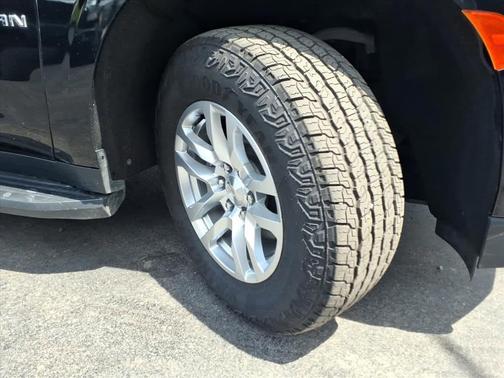 Black 2022 Chevrolet Suburban LS