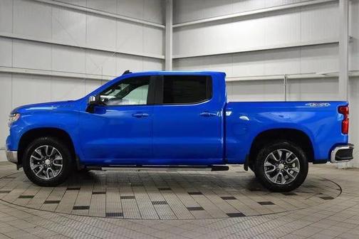 Riptide Blue Metallic 2026 Chevrolet Silverado 1500 LT