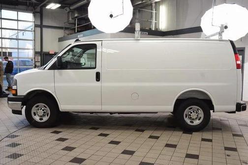 2025 Chevrolet Express 2500 RWD 2500 Regular Wheelbase WT