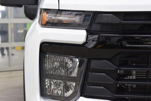 2026 Chevrolet Silverado 3500 WT