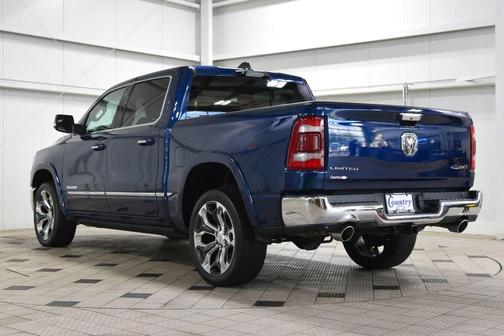 Patriot Blue Pearlcoat 2021 RAM 1500 Limited