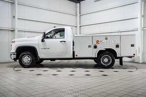 2025 Chevrolet Silverado 3500 WT