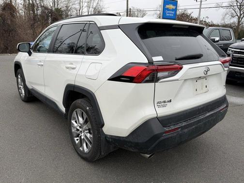 2021 Toyota RAV4 XLE Premium