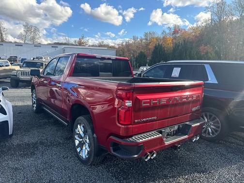 2022 Chevrolet Silverado 1500 High Country
