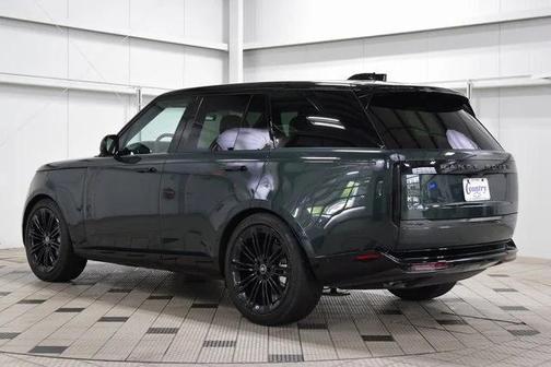 2025 Land Rover Range Rover P530 SE