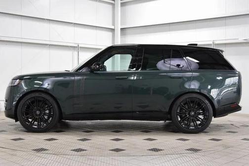 2025 Land Rover Range Rover P530 SE