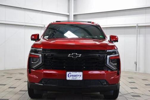 2025 Chevrolet Suburban RST