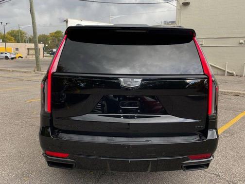 2024 Cadillac Escalade Sport