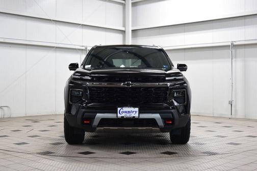 Mosaic Black Metallic 2026 Chevrolet Traverse AWD Z71