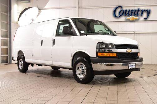 Summit White 2026 Chevrolet Express 3500 3500 Extended Wheelbase, WT, RWD