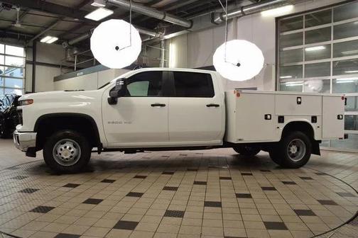 2025 Chevrolet Silverado 3500 WT