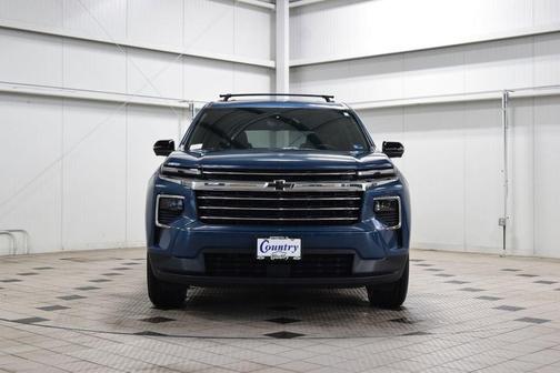 Lakeshore Blue Metallic 2026 Chevrolet Traverse LT