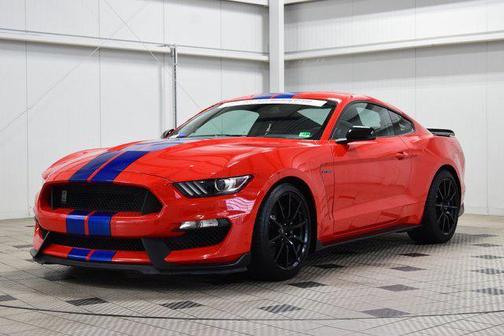 2017 Ford Shelby GT350 Base