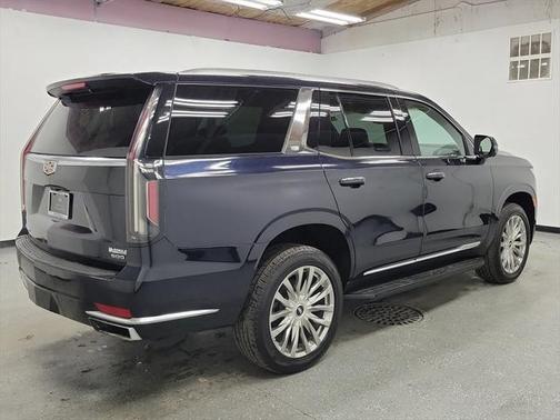 2022 Cadillac Escalade Premium Luxury