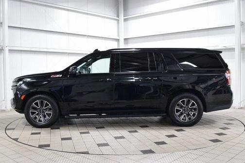 2023 Chevrolet Suburban 4WD Z71