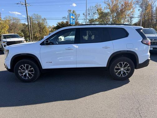 2026 GMC Acadia AT4 AWD