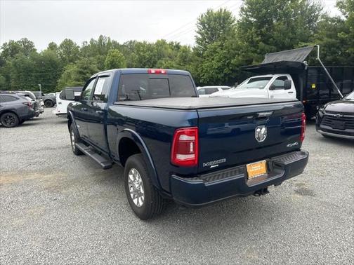 2022 RAM 2500 Laramie Crew Cab 4x4 6'4' Box